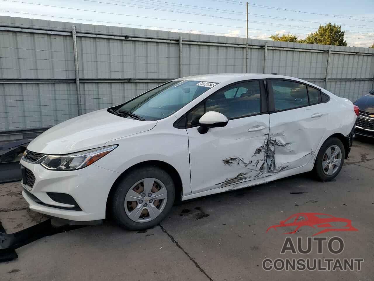 CHEVROLET CRUZE 2018 - 1G1BC5SMXJ7152608