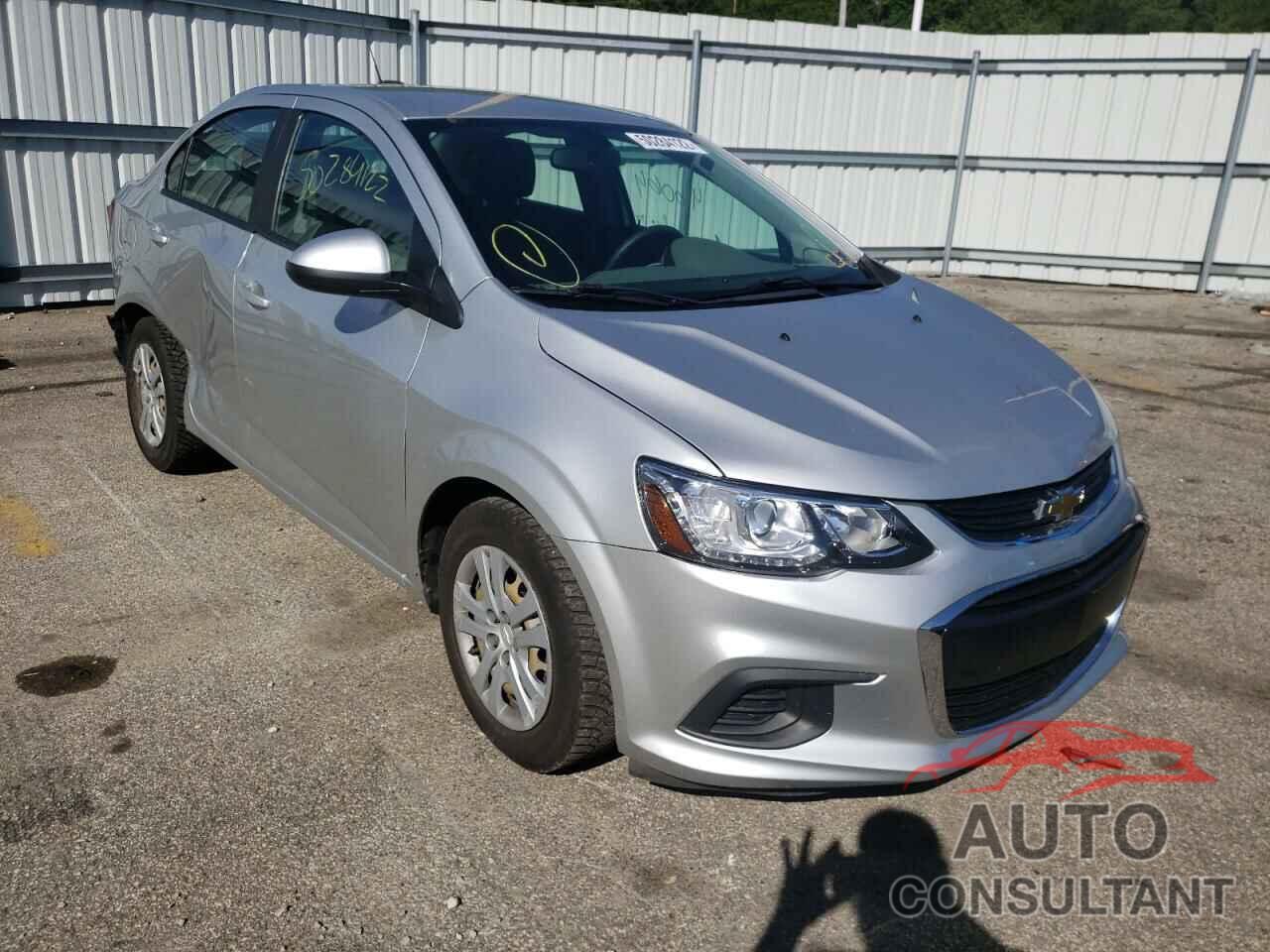 CHEVROLET SONIC 2017 - 1G1JB5SG6H4156658