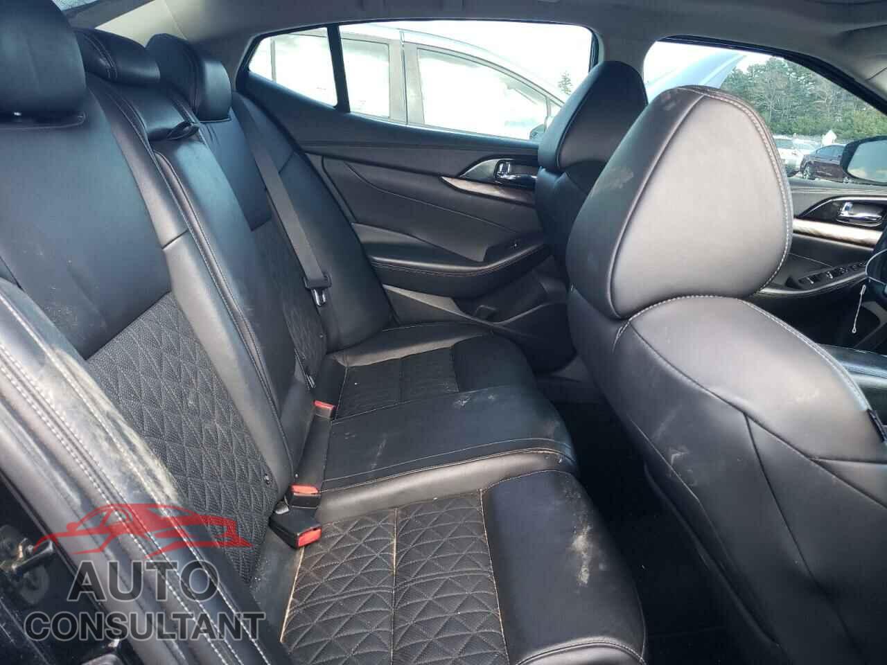 NISSAN MAXIMA 2017 - 1N4AA6AP1HC411925