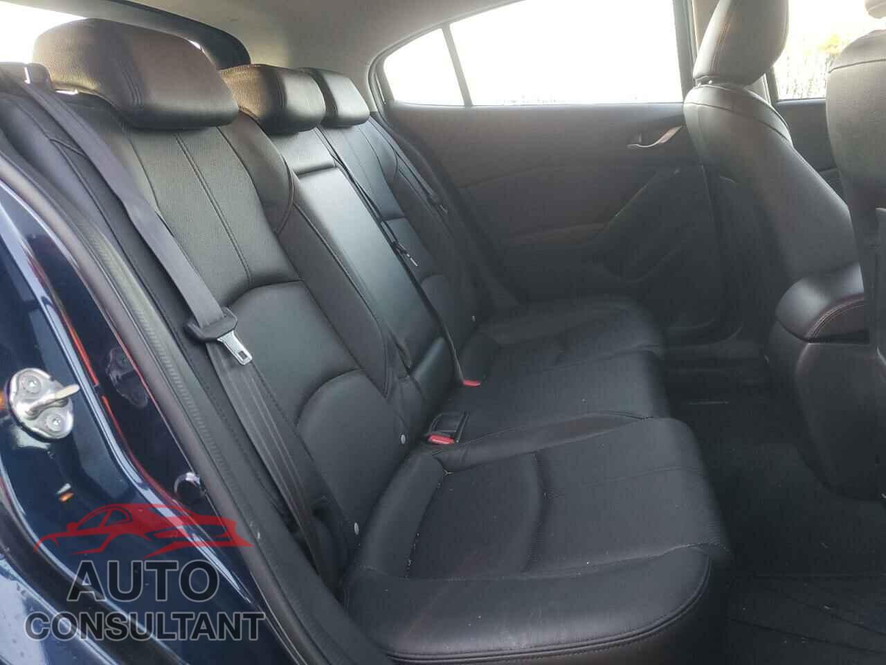 MAZDA 3 2017 - JM1BN1M37H1105564
