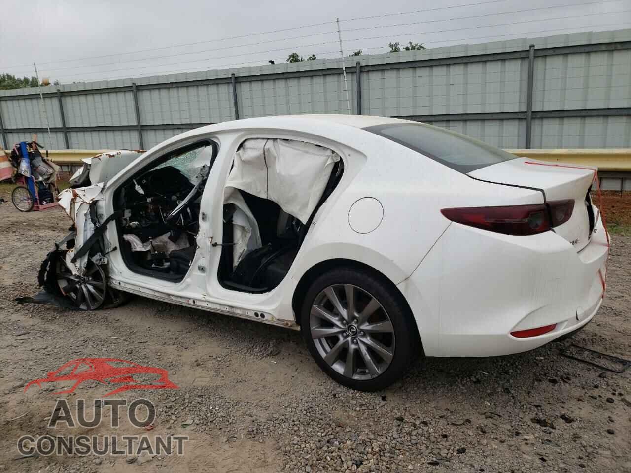 MAZDA 3 2019 - JM1BPACL3K1108108