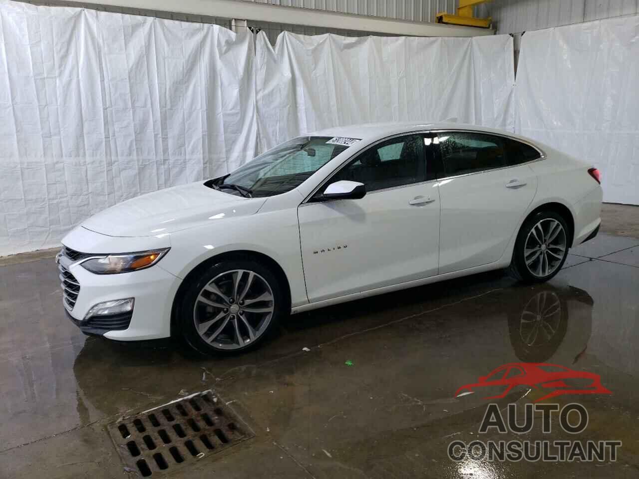 CHEVROLET MALIBU 2022 - 1G1ZD5ST3NF132067