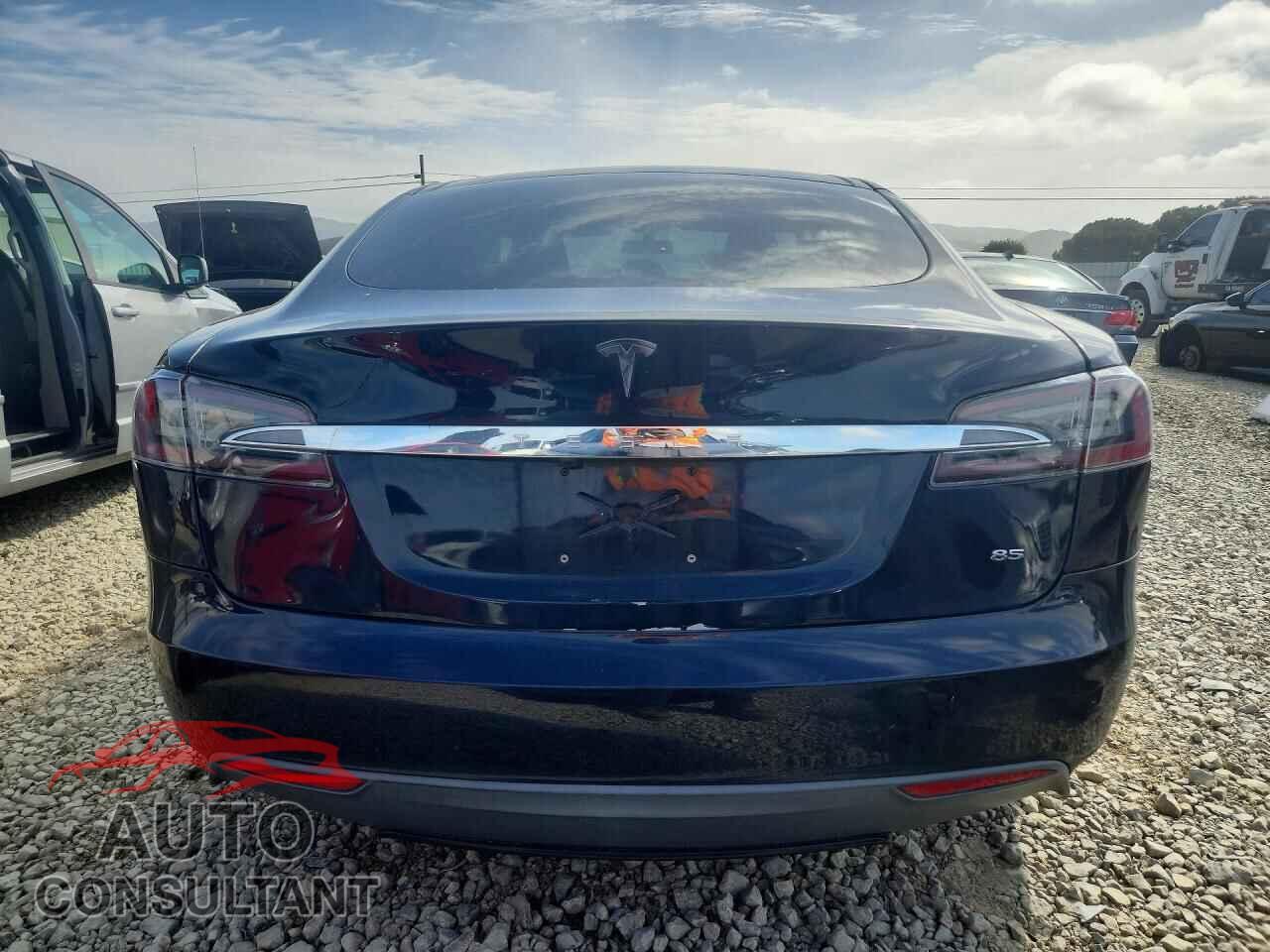 TESLA MODEL S 2013 - 5YJSA1CN9DFP20021