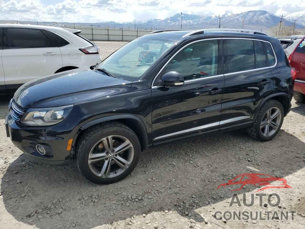 VOLKSWAGEN TIGUAN 2017 - WVGUV7AX9HK010030