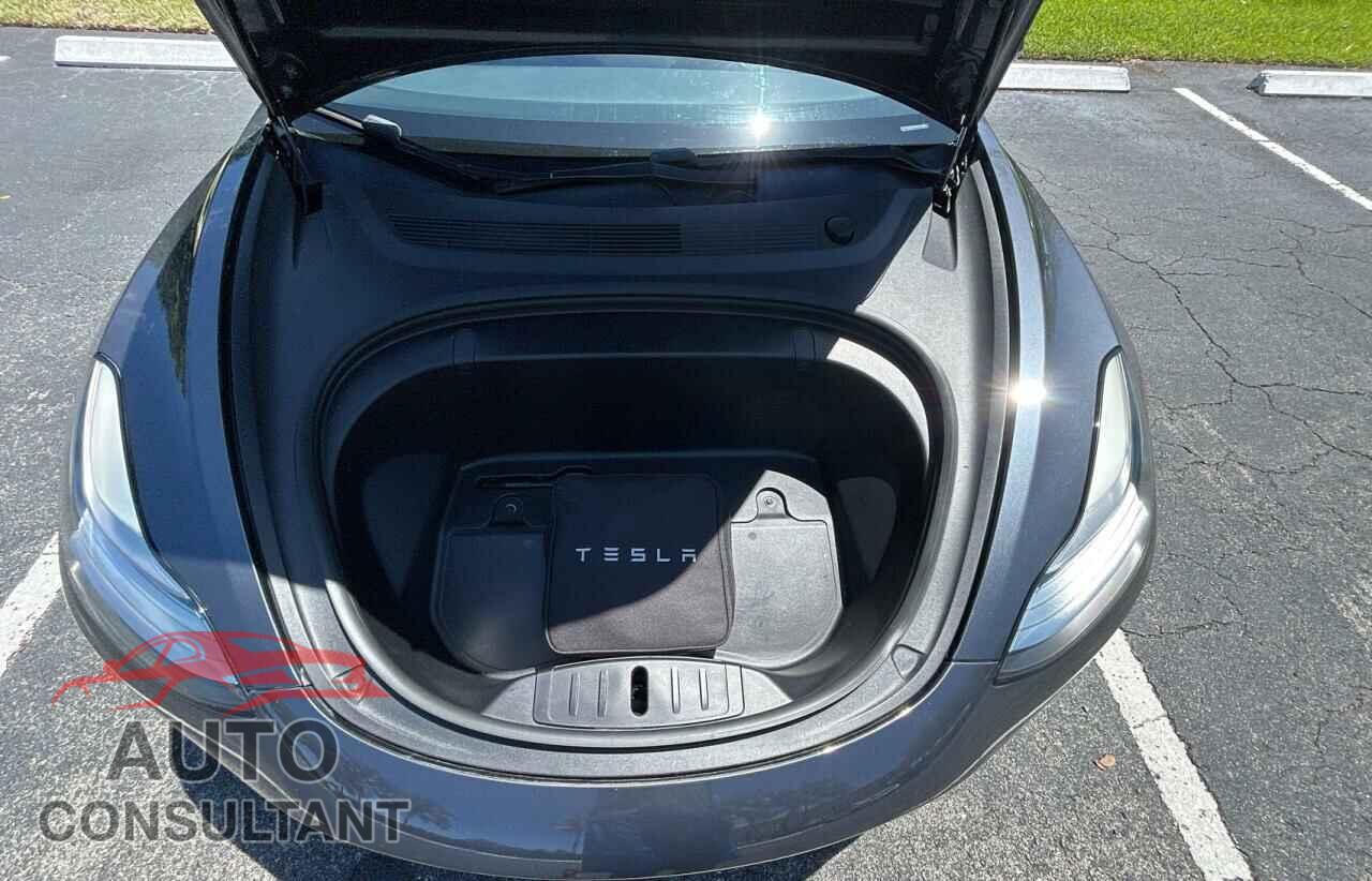 TESLA MODEL 3 2019 - 5YJ3E1EB0KF452226