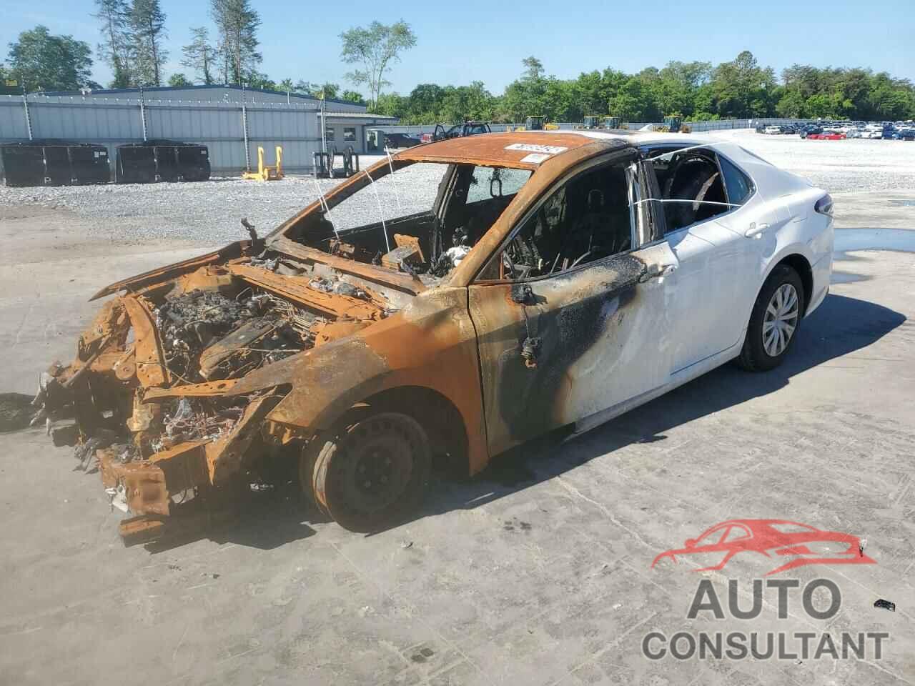 TOYOTA CAMRY 2021 - 4T1C31AK6MU567754