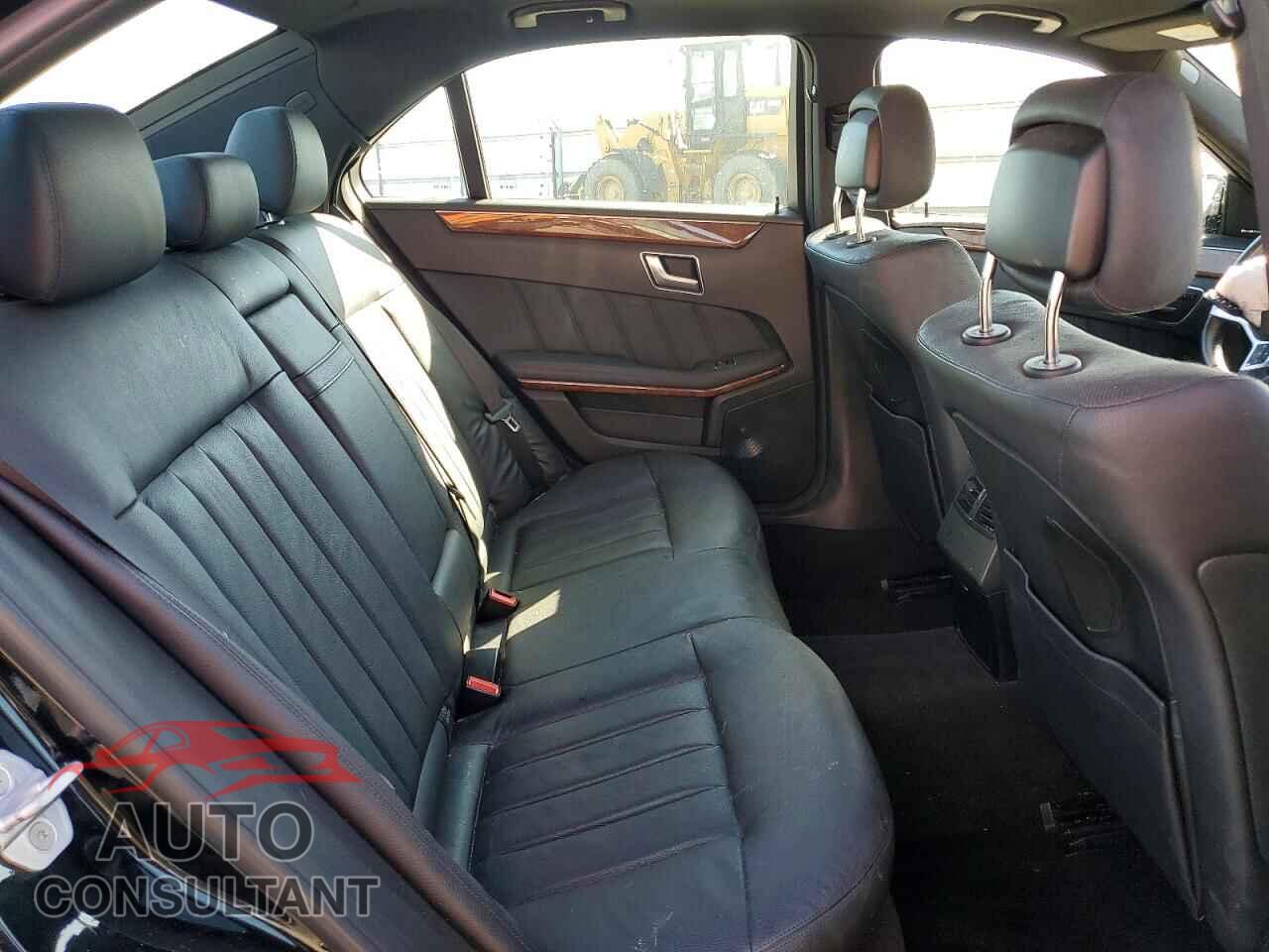MERCEDES-BENZ E-CLASS 2012 - WDDHF9BB1CA587172