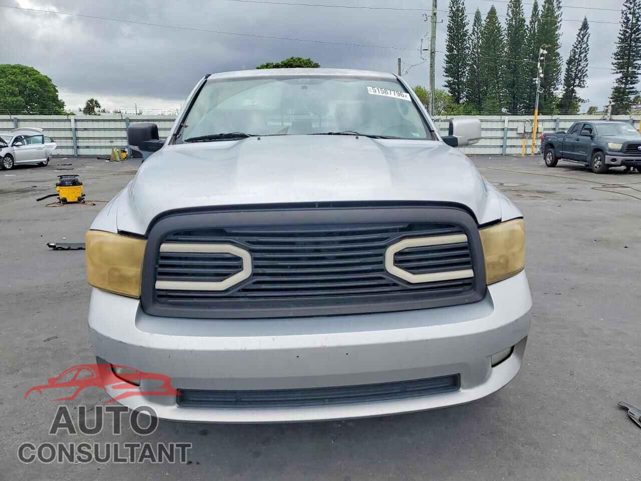 DODGE RAM 1500 2011 - 1D7RB1CT5BS596829