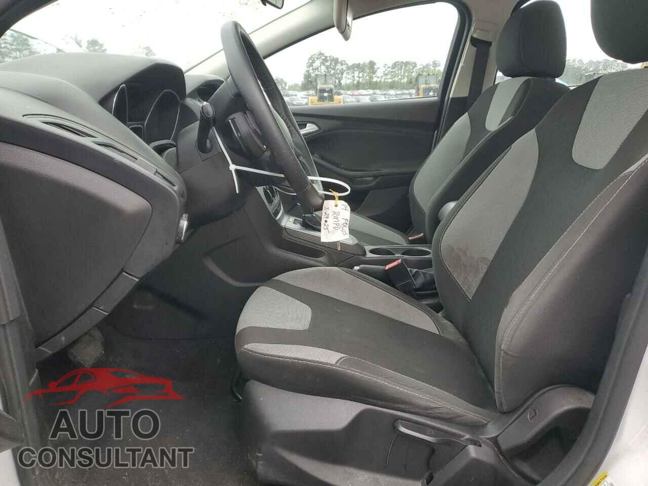 FORD FOCUS 2014 - 1FADP3F23EL268527