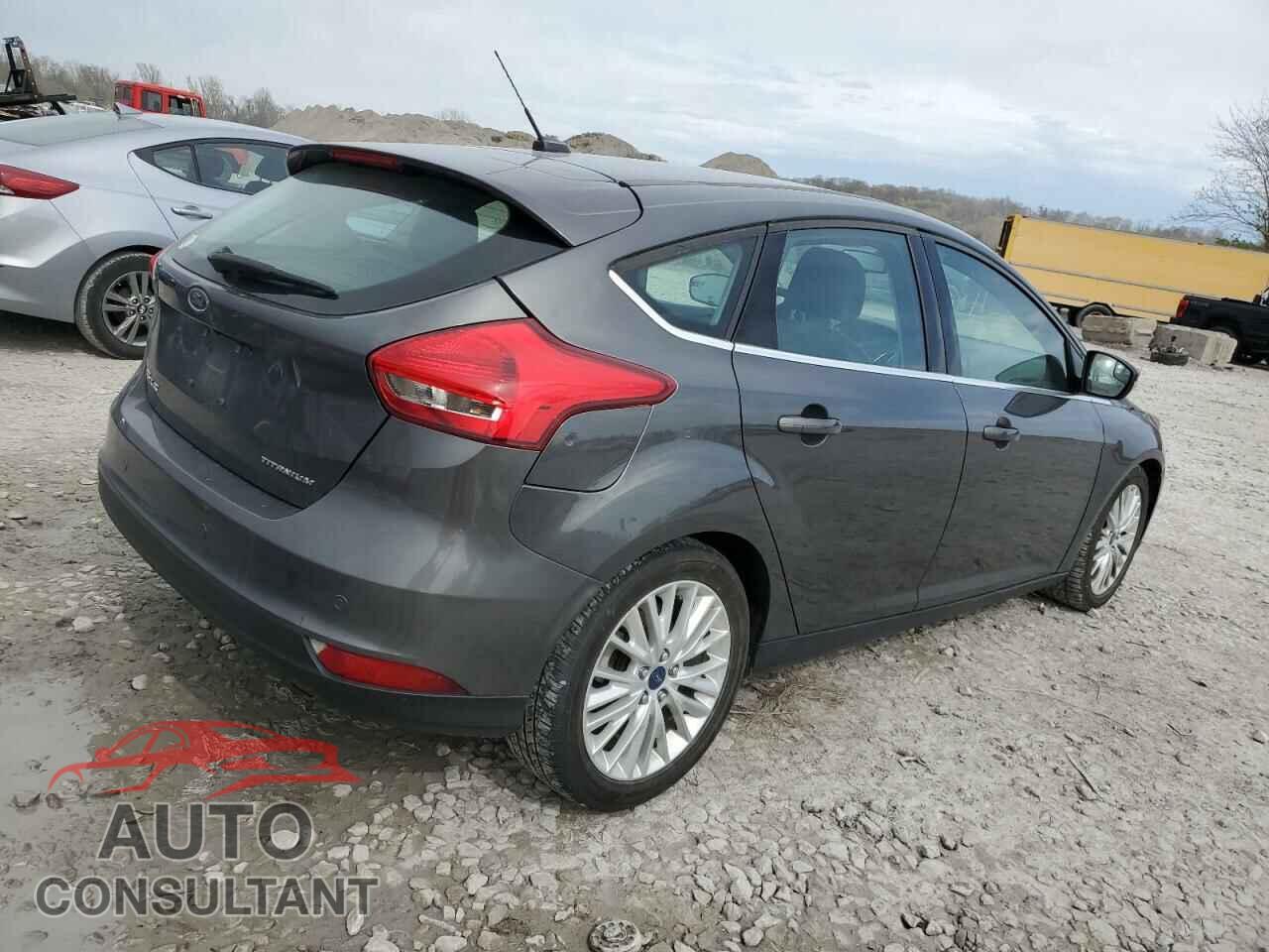 FORD FOCUS 2017 - 1FADP3N24HL320480