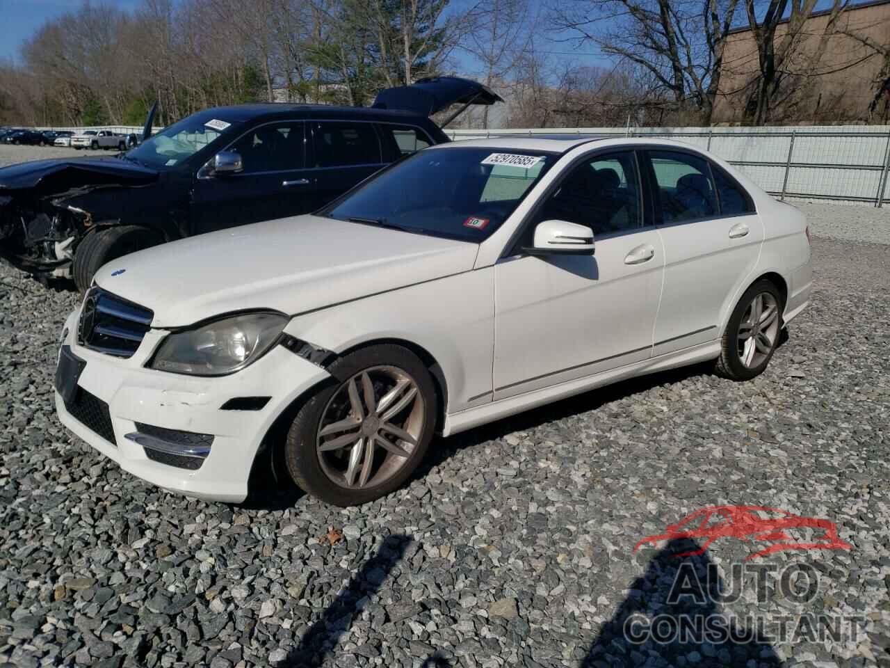 MERCEDES-BENZ C-CLASS 2014 - WDDGF8ABXER324786