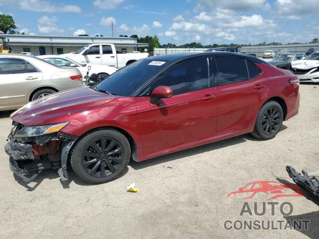 TOYOTA CAMRY 2018 - 4T1B11HK2JU543275