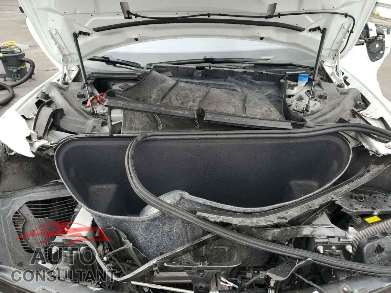 TESLA MODEL S 2016 - 5YJSA1E10GF153812