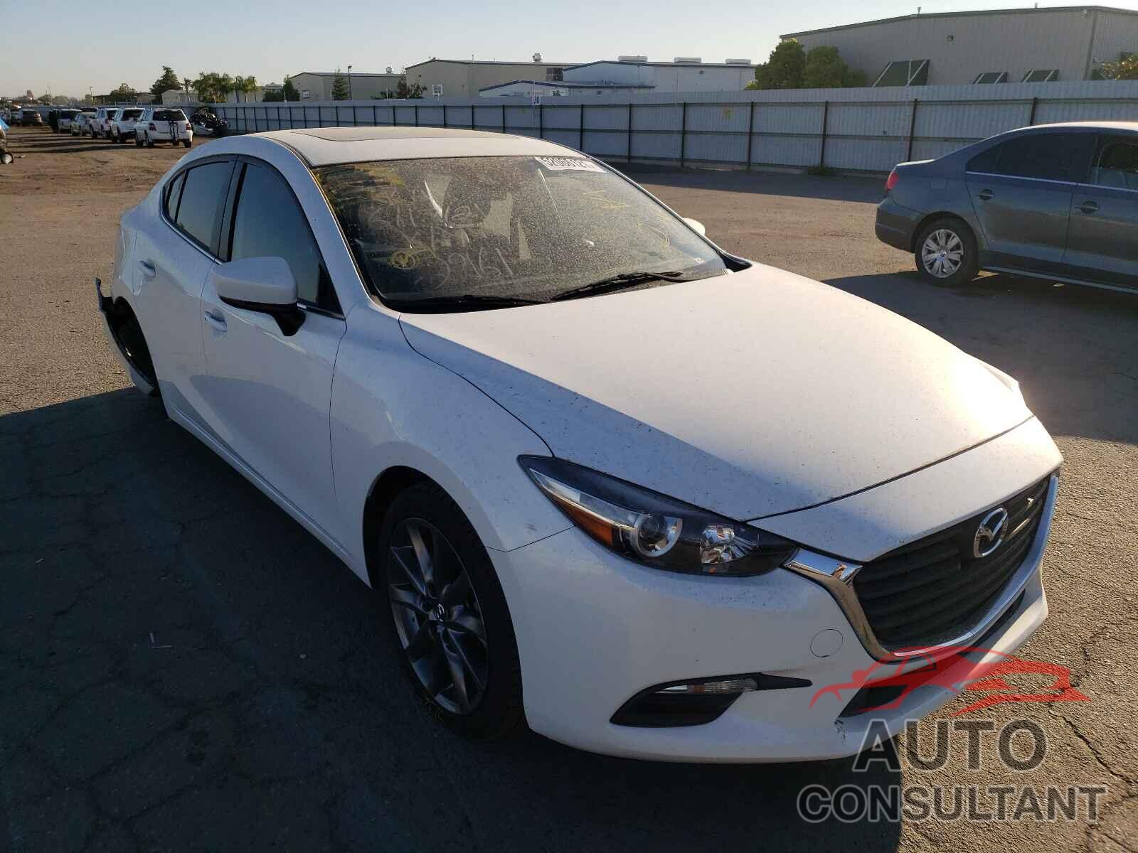 MAZDA 3 2018 - 3MZBN1V30JM182961