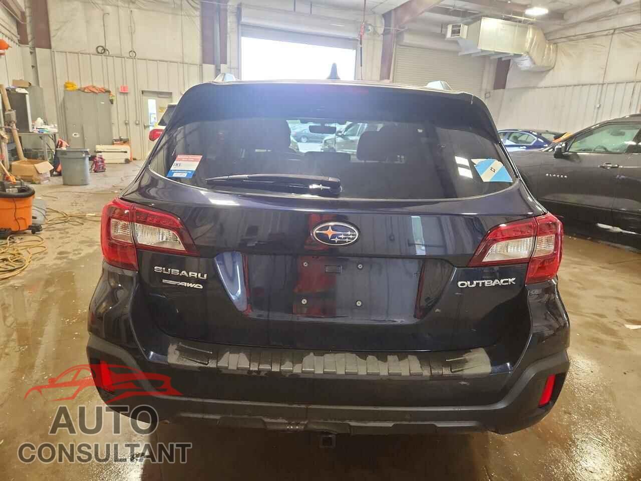 SUBARU OUTBACK 2018 - 4S4BSATC4J3240825