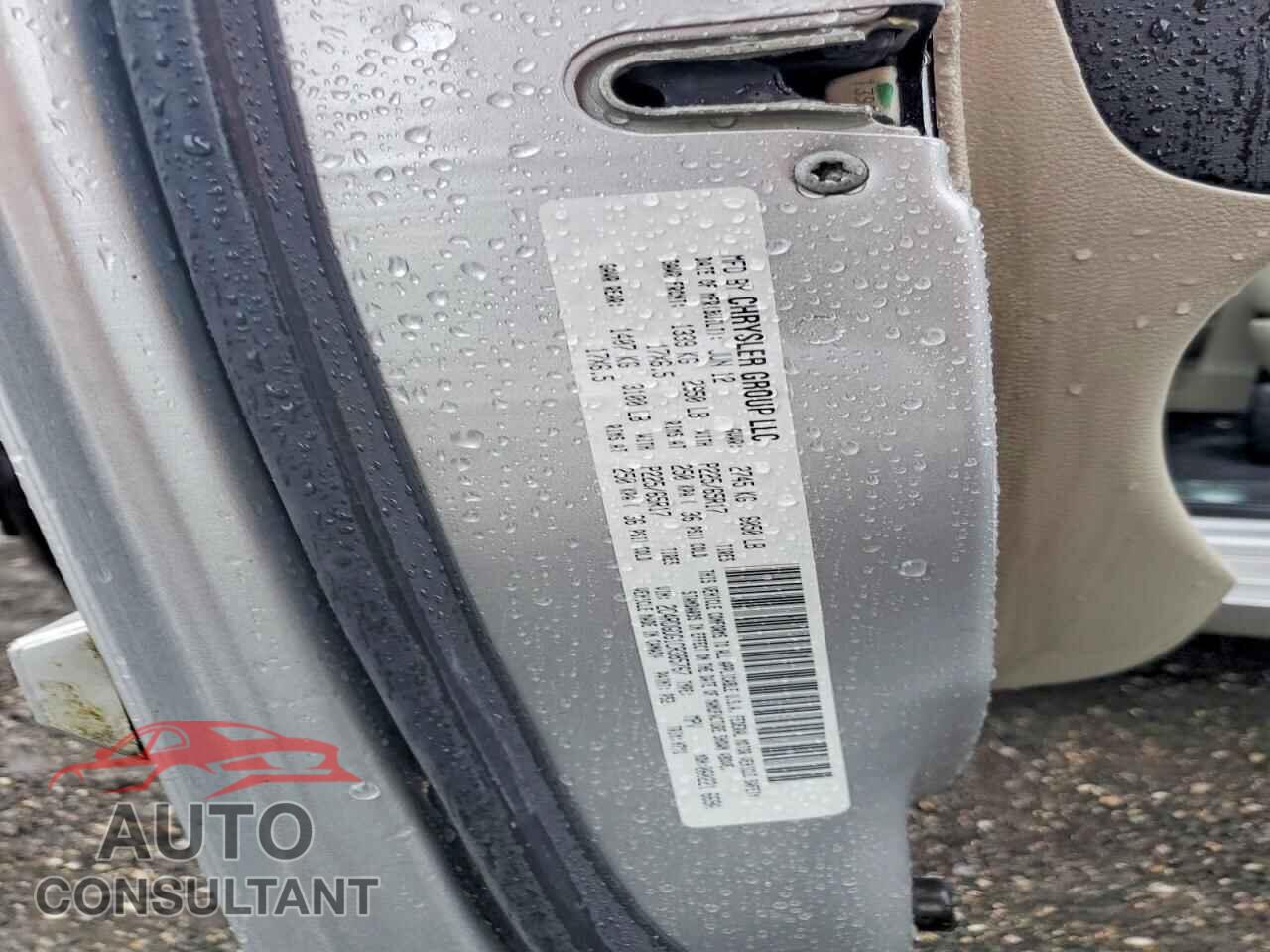 DODGE CARAVAN 2012 - 2C4RDGDG1CR385767