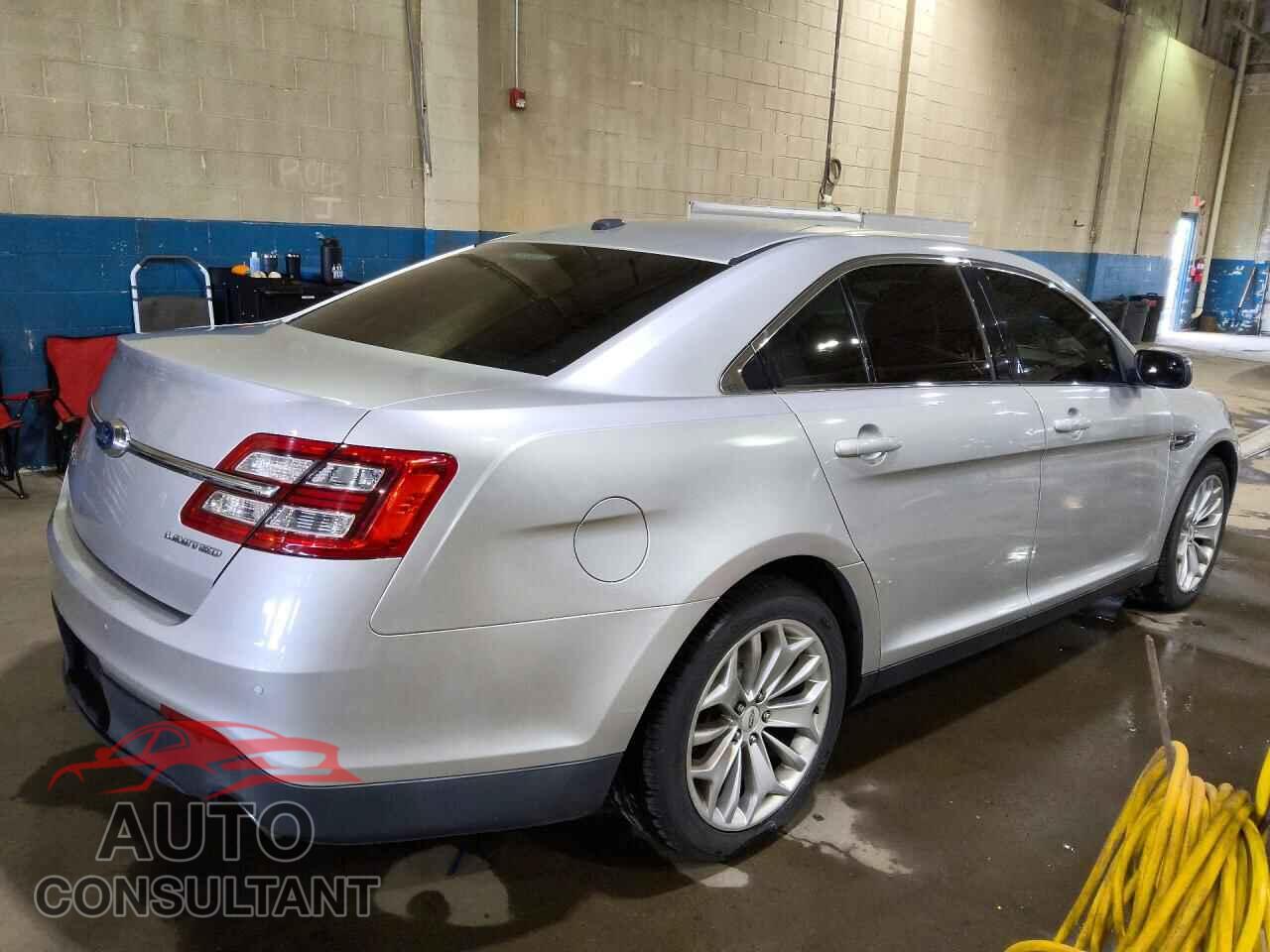FORD TAURUS 2015 - 1FAHP2F83FG171726