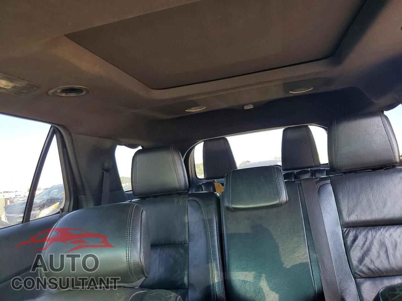FORD EXPLORER 2011 - 1FMHK7D83BGA64240