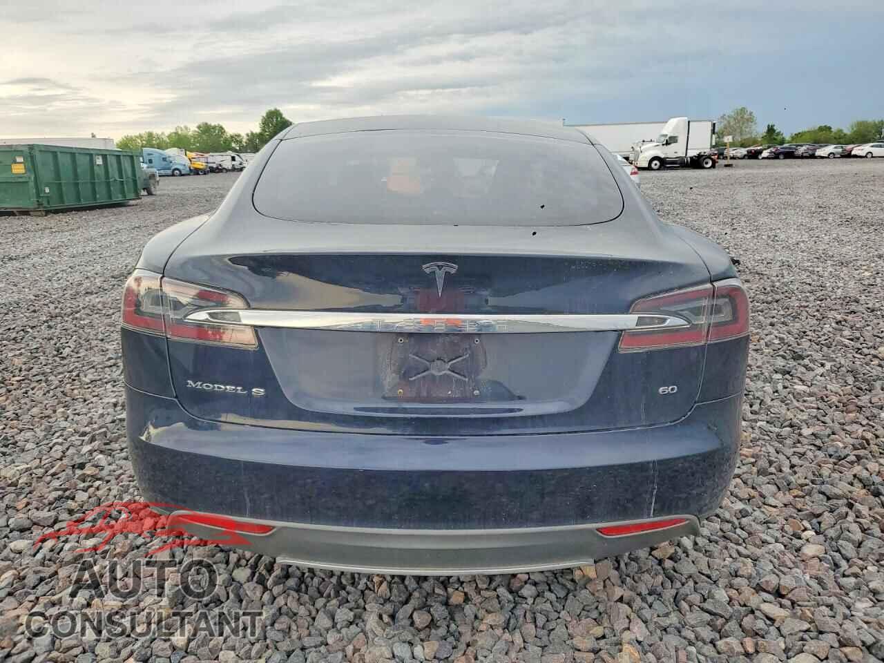 TESLA MODEL S 2013 - 5YJSA1CG9DFP17248