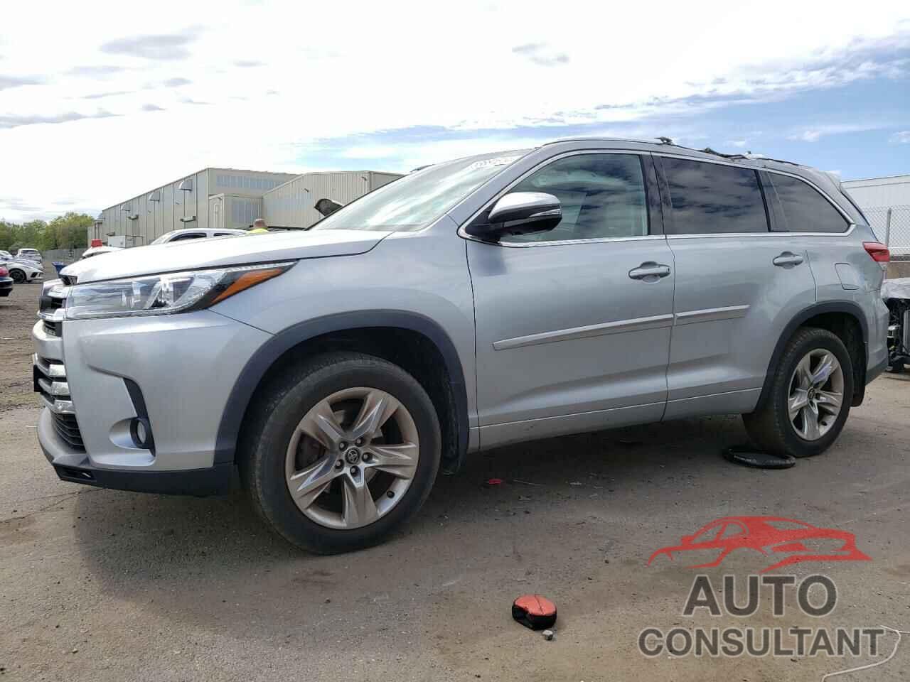 TOYOTA HIGHLANDER 2018 - 5TDDZRFH7JS816808