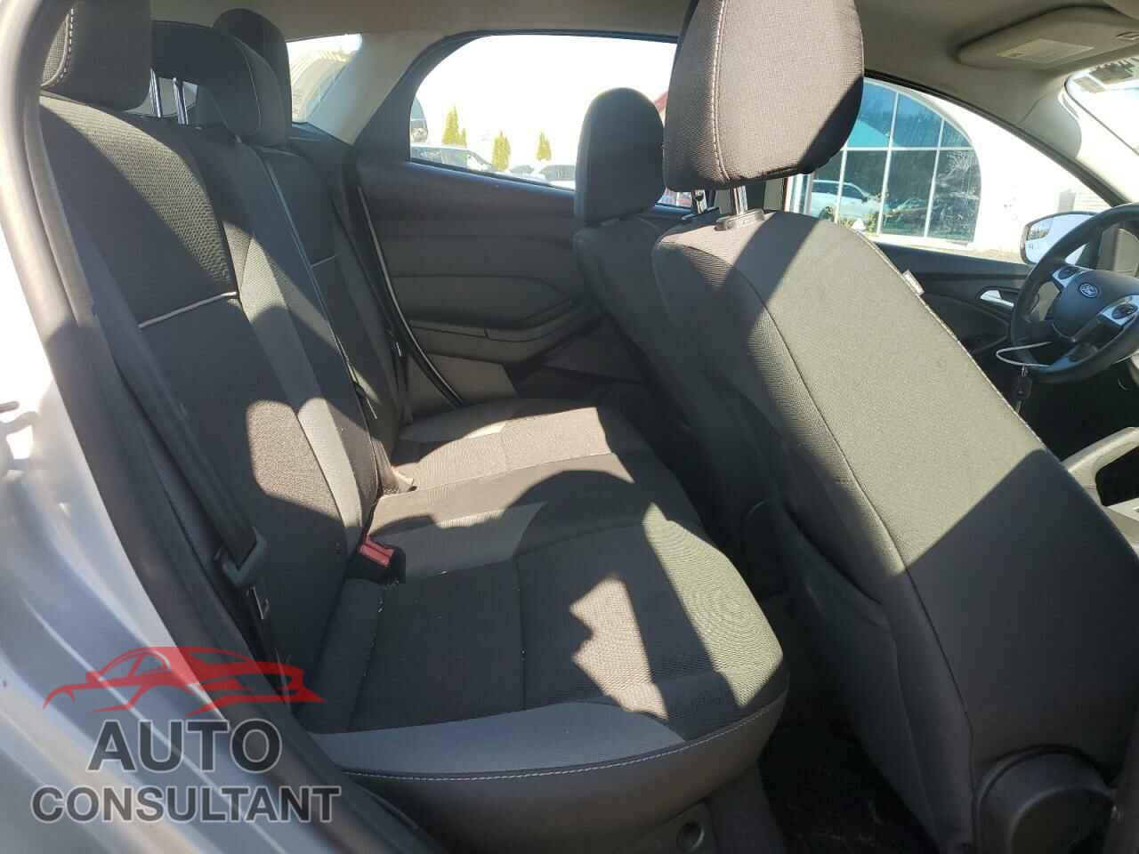 FORD FOCUS 2014 - 1FADP3K24EL358789