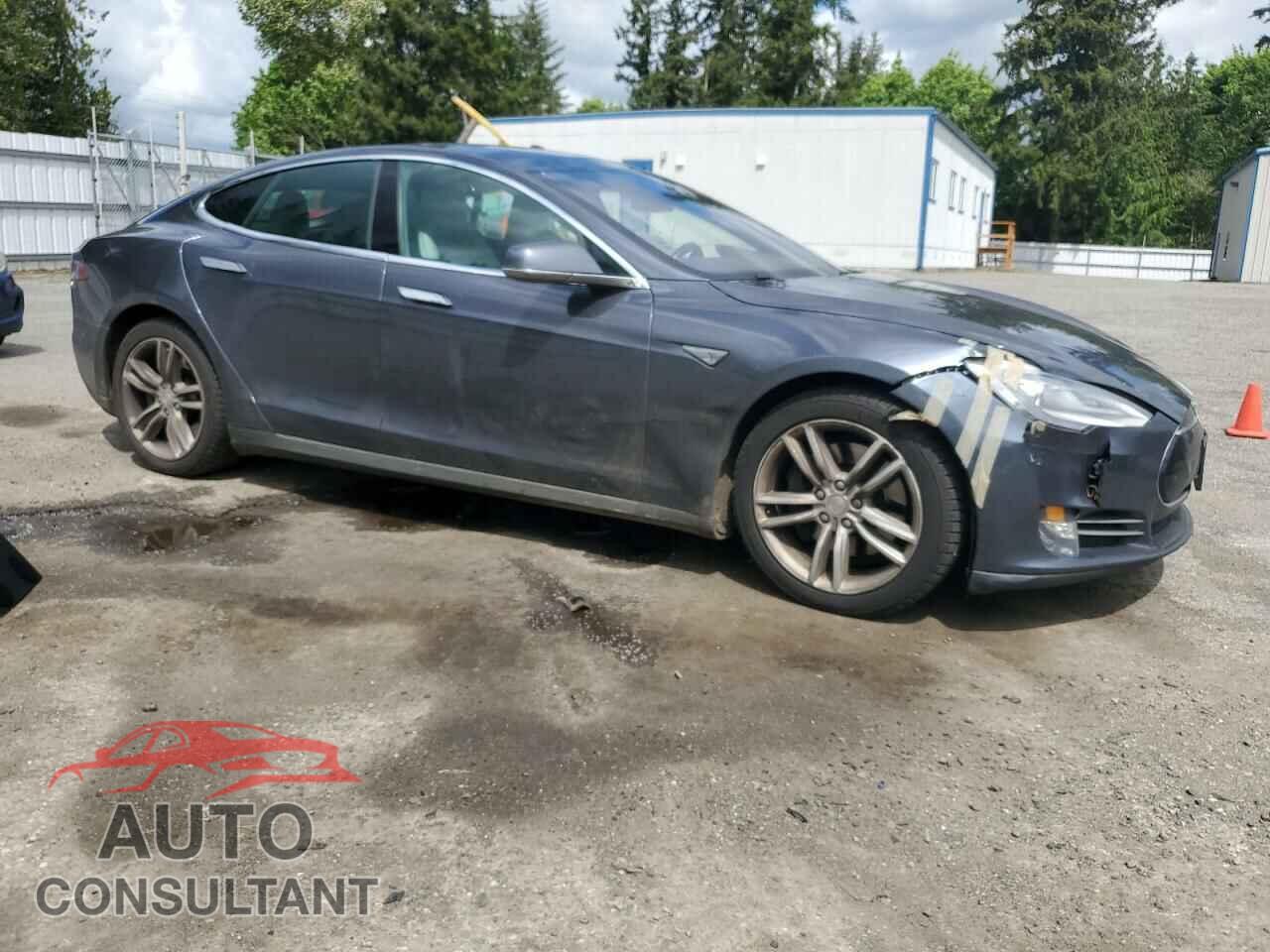TESLA MODEL S 2015 - 5YJSA1E29FF116457