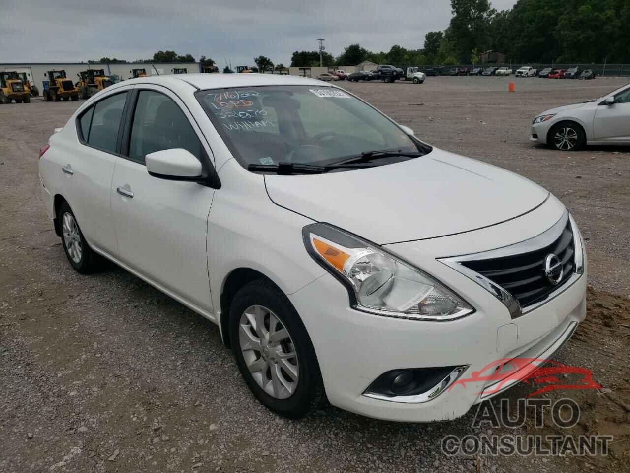 NISSAN VERSA 2017 - 3N1CN7AP8HL890042