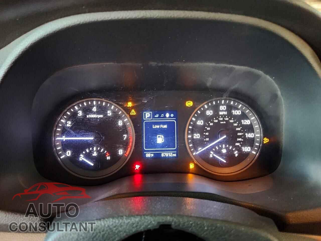 HYUNDAI TUSCON 2018 - KM8J3CA45JU762292