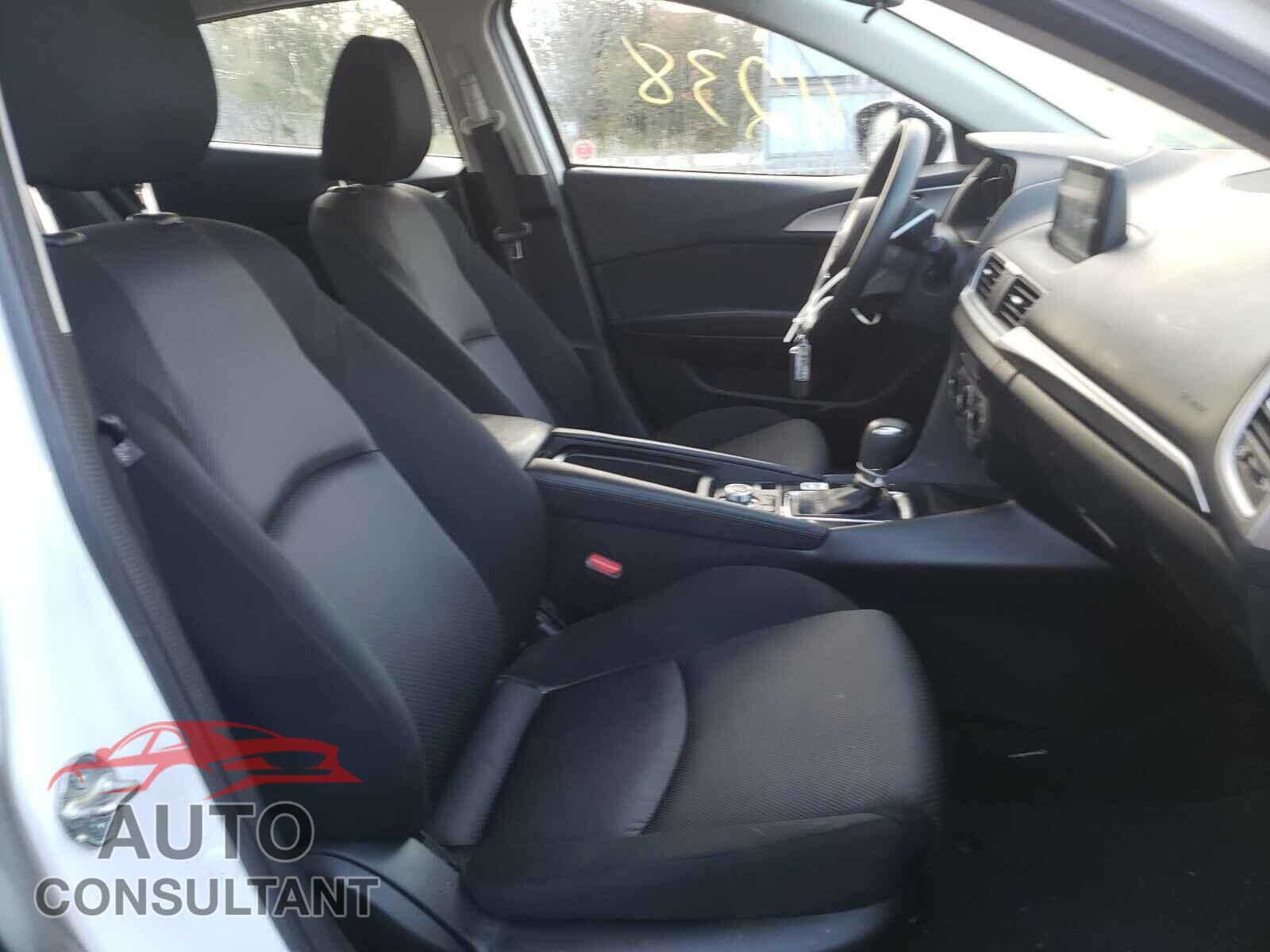MAZDA 3 2017 - JM1BN1U73H1112322