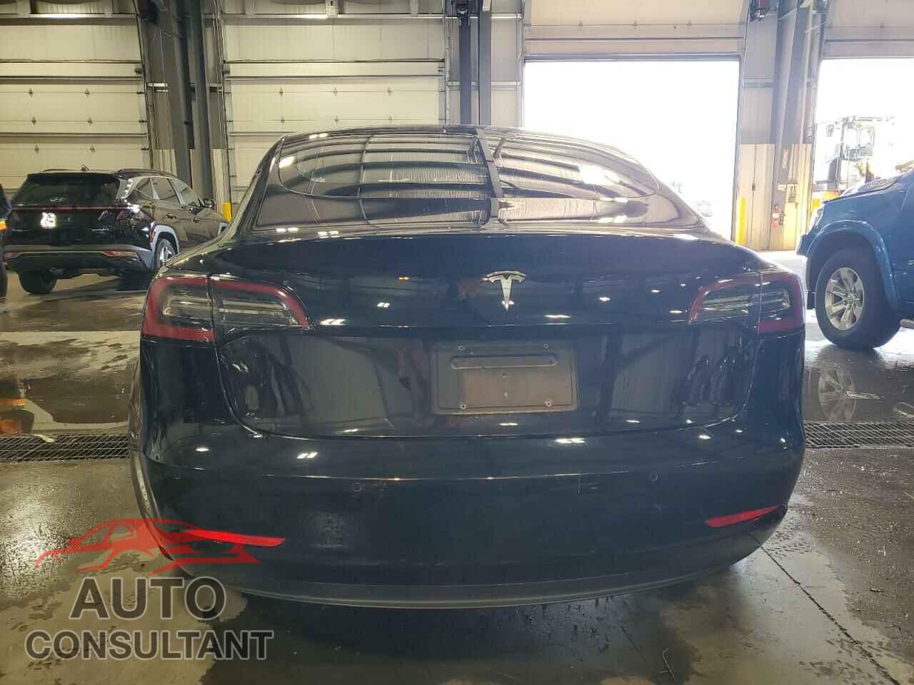 TESLA MODEL 3 2019 - 5YJ3E1EA4KF310792