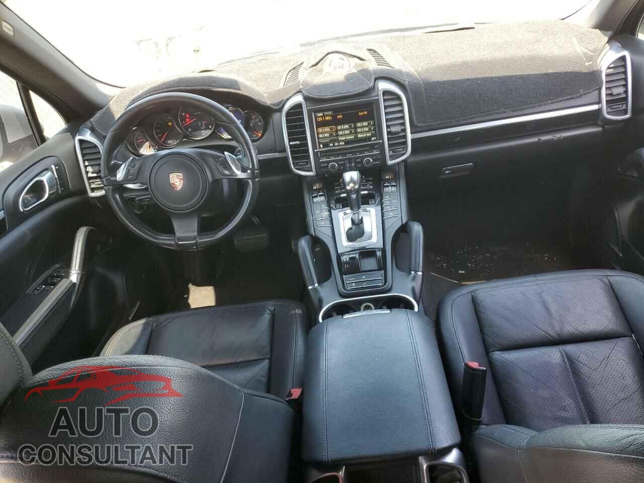 PORSCHE CAYENNE 2012 - WP1AA2A21CLA12561