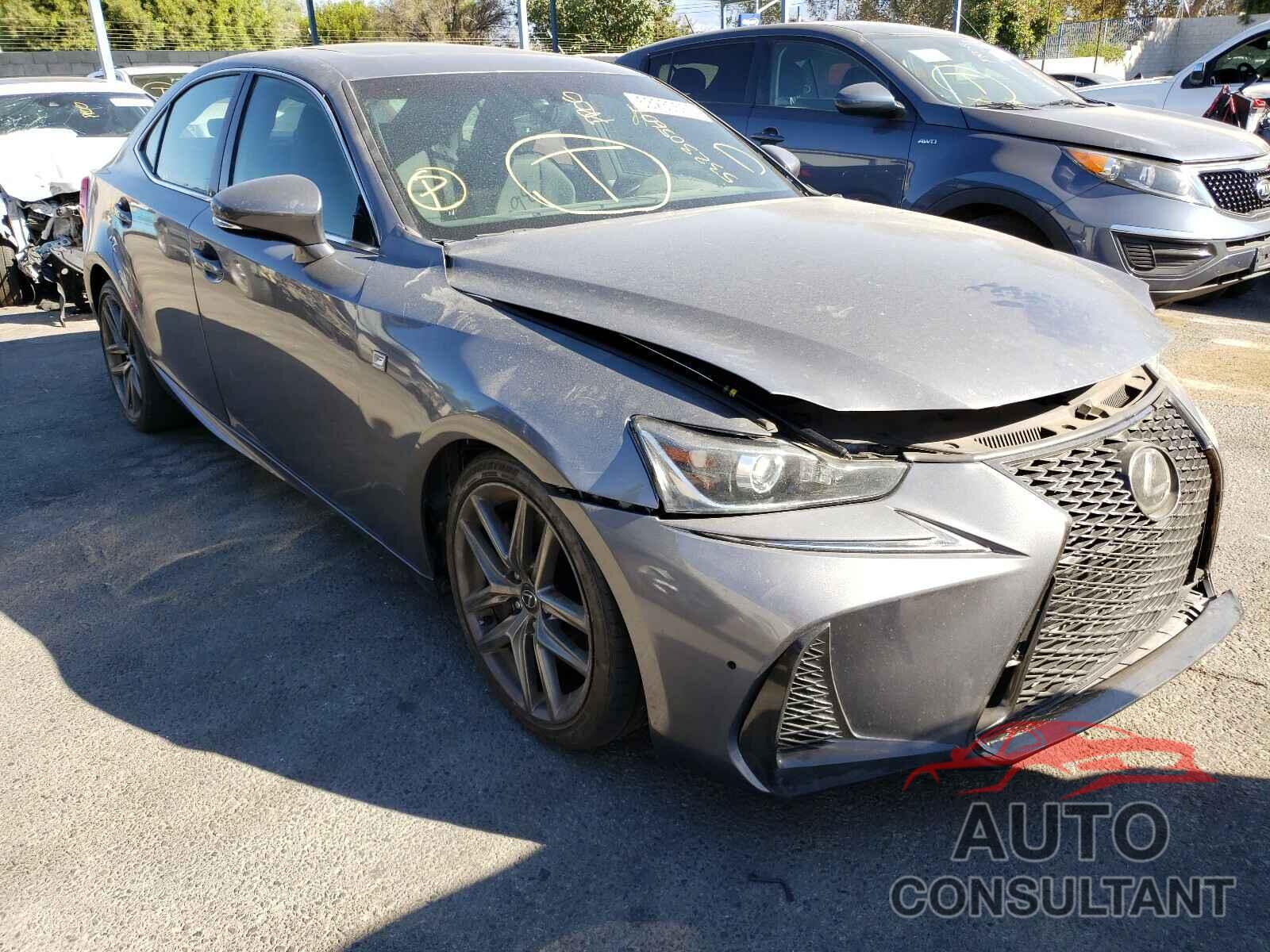 LEXUS IS 2018 - JTHC81D23J5029955