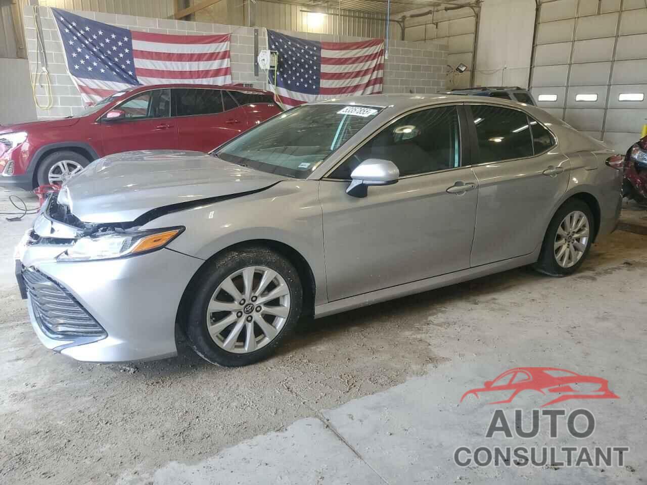 TOYOTA CAMRY 2019 - 4T1B11HK2KU745762