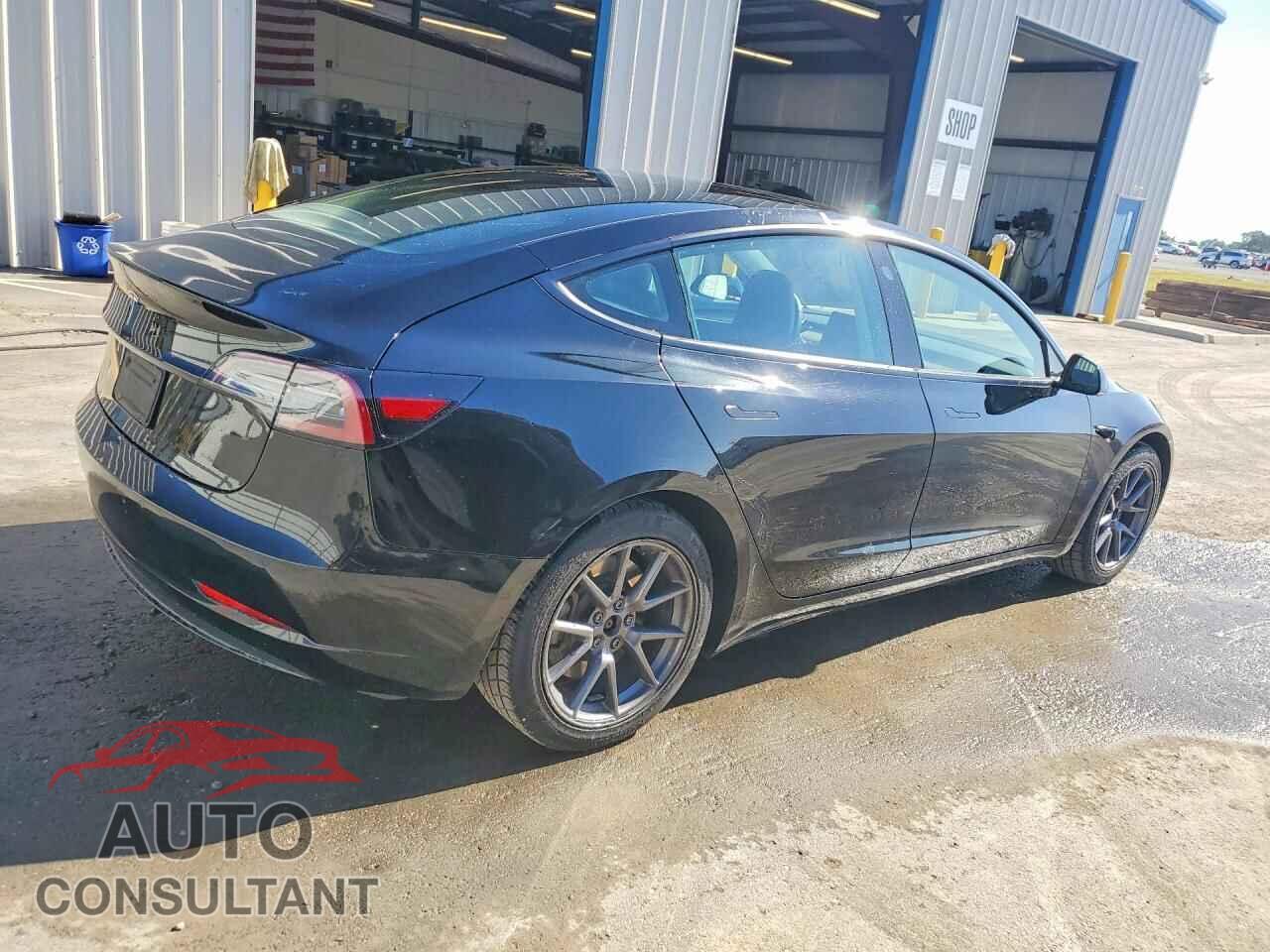 TESLA MODEL 3 2022 - 5YJ3E1EA0NF287113