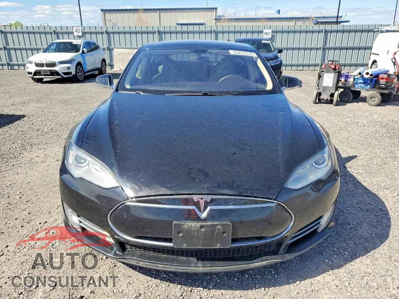 TESLA MODEL S 2013 - 5YJSA1CP8DFP25597