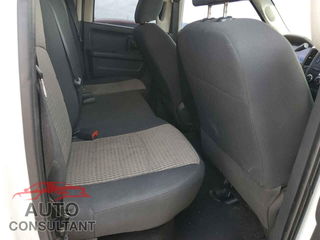 DODGE RAM 1500 2012 - 1C6RD7FT2CS142257