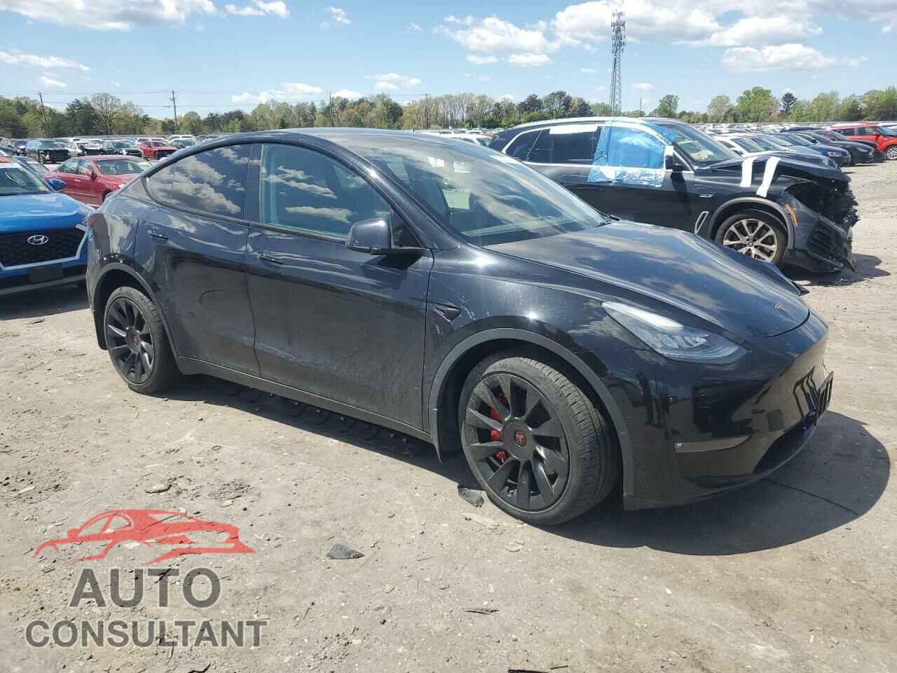 TESLA MODEL Y 2021 - 5YJYGDEE3MF129657