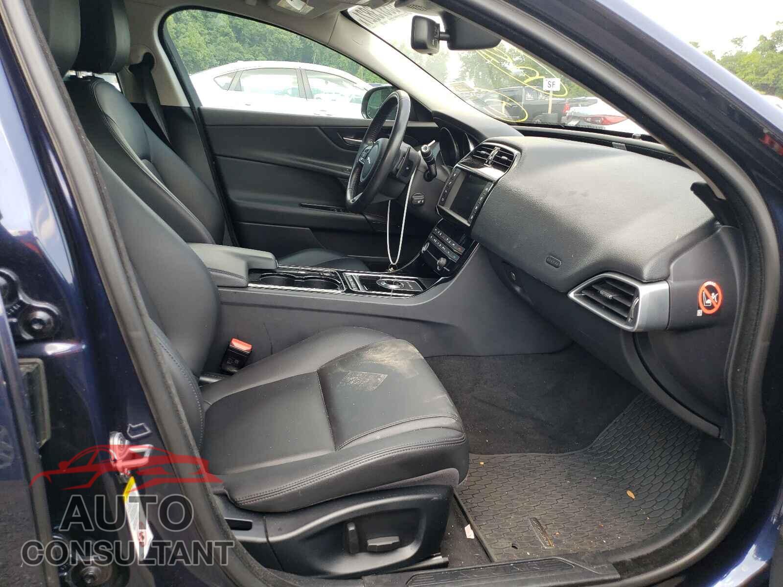 JAGUAR XE 2017 - SAJAJ4BV3HA975035