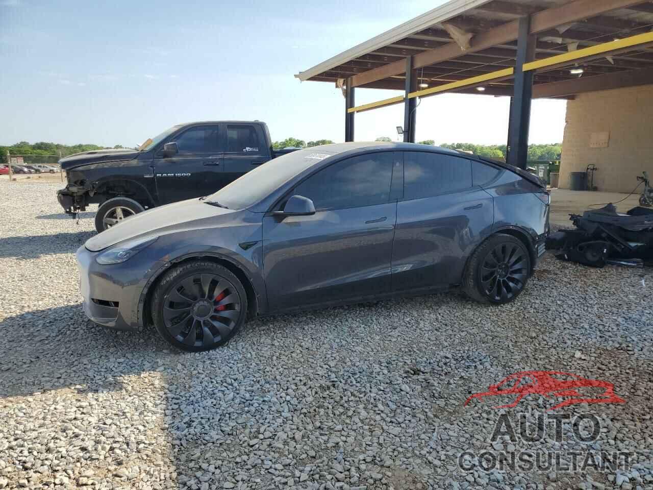 TESLA MODEL Y 2023 - 7SAYGDEF7PF845560