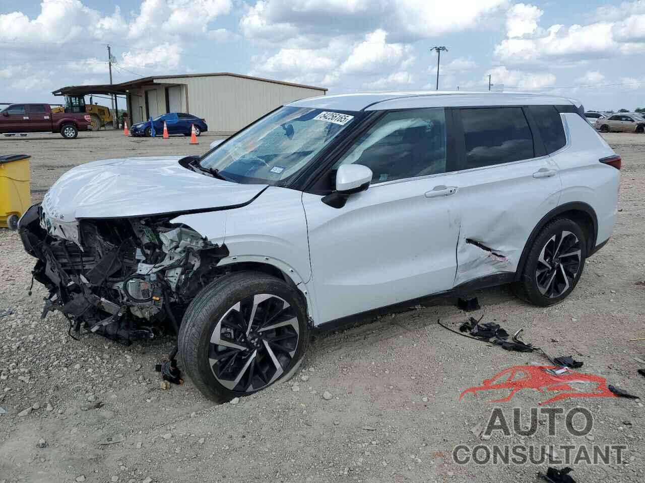 MITSUBISHI OUTLANDER 2023 - JA4J3UA83PZ061933
