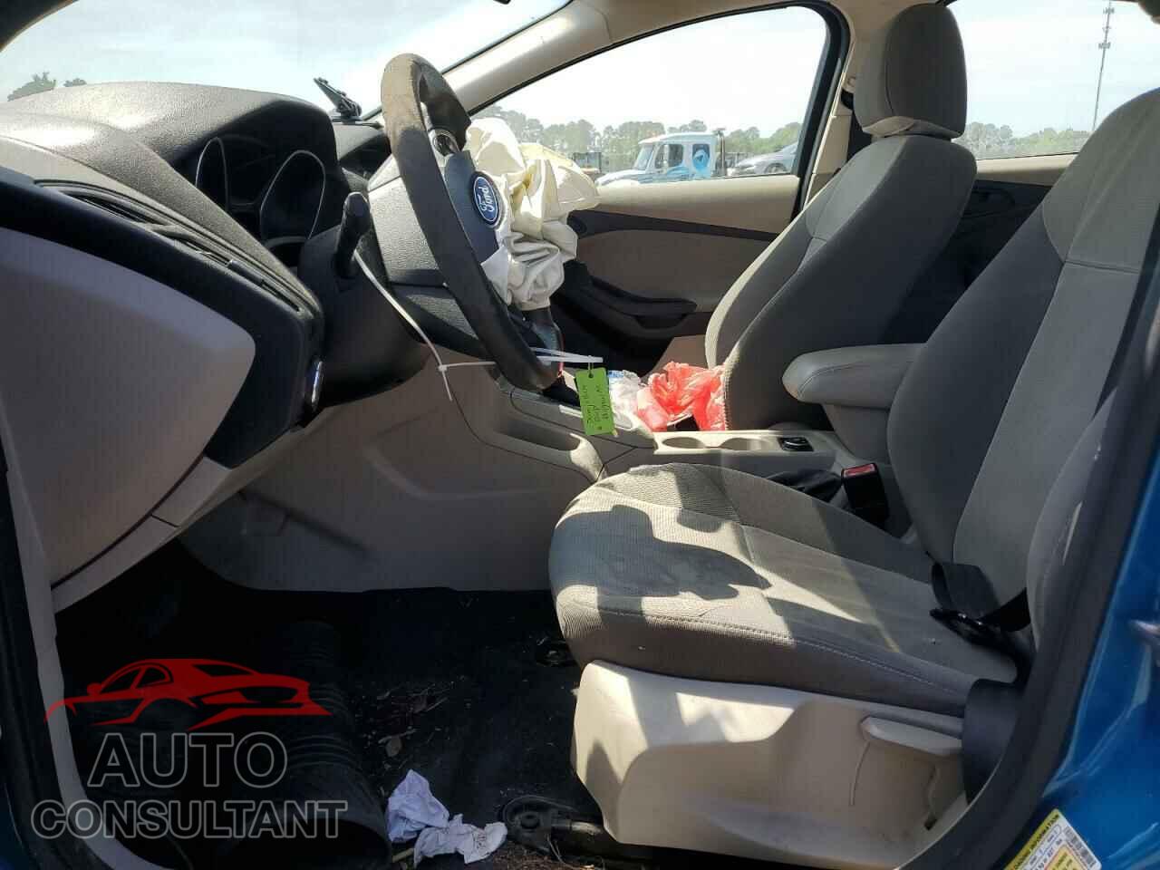 FORD FOCUS 2012 - 1FAHP3F26CL425613