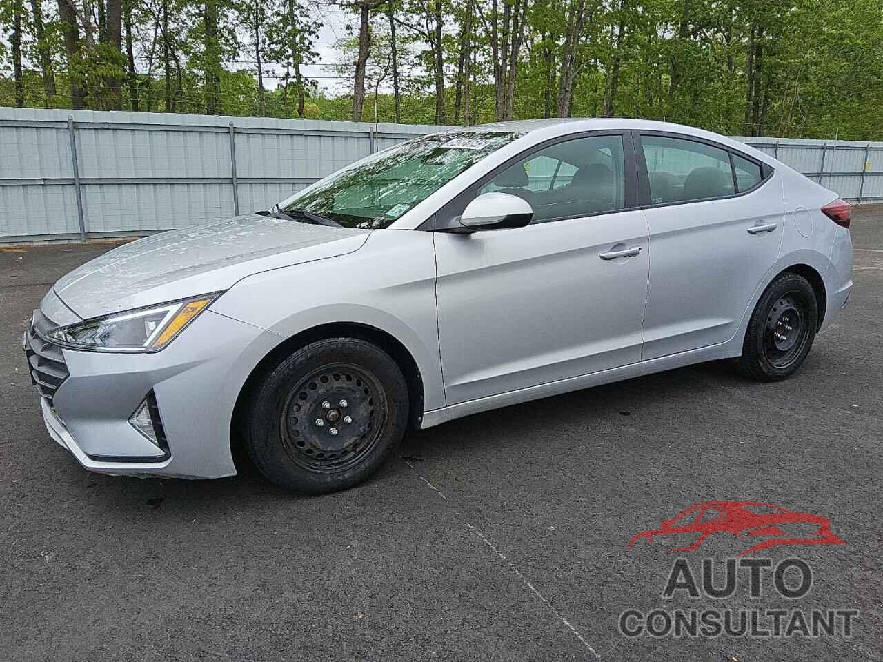 HYUNDAI ELANTRA 2019 - KMHD74LF7KU762866