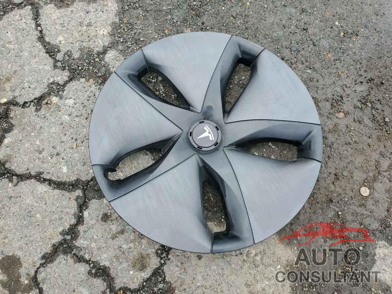 TESLA MODEL 3 2018 - 5YJ3E1EA7JF022487