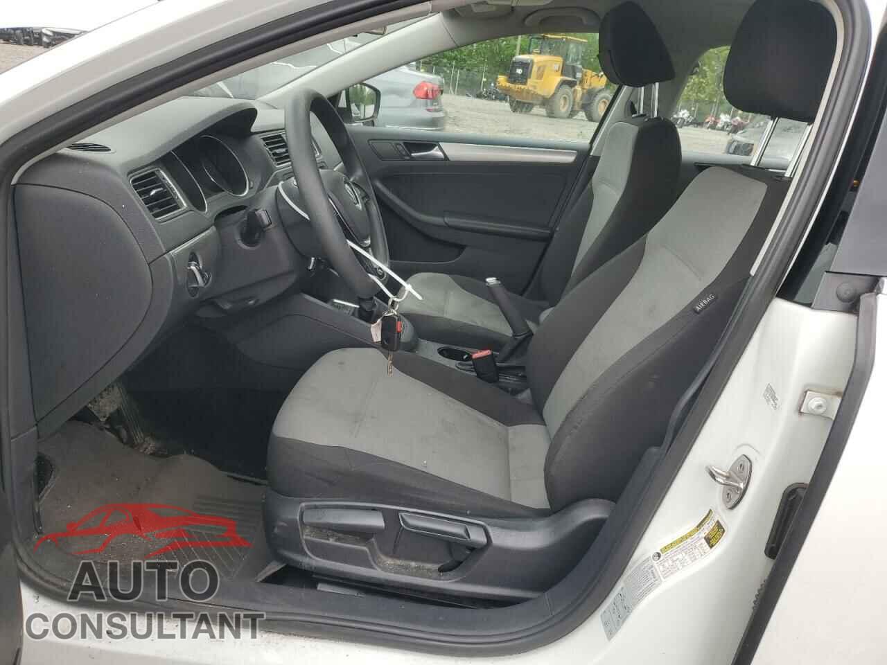VOLKSWAGEN JETTA 2017 - 3VW2B7AJ3HM314105