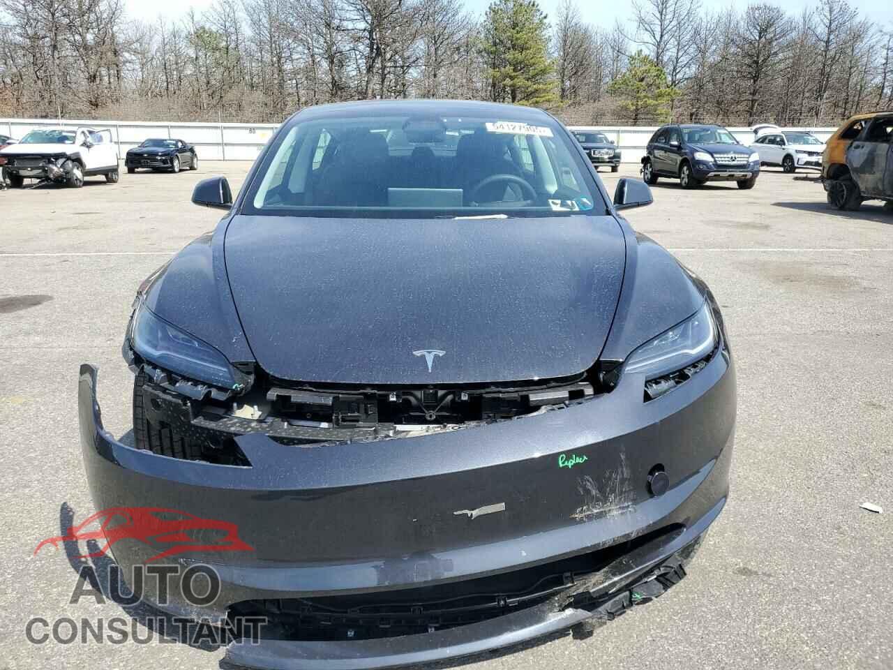 TESLA MODEL 3 2025 - 5YJ3E1EA6SF906227