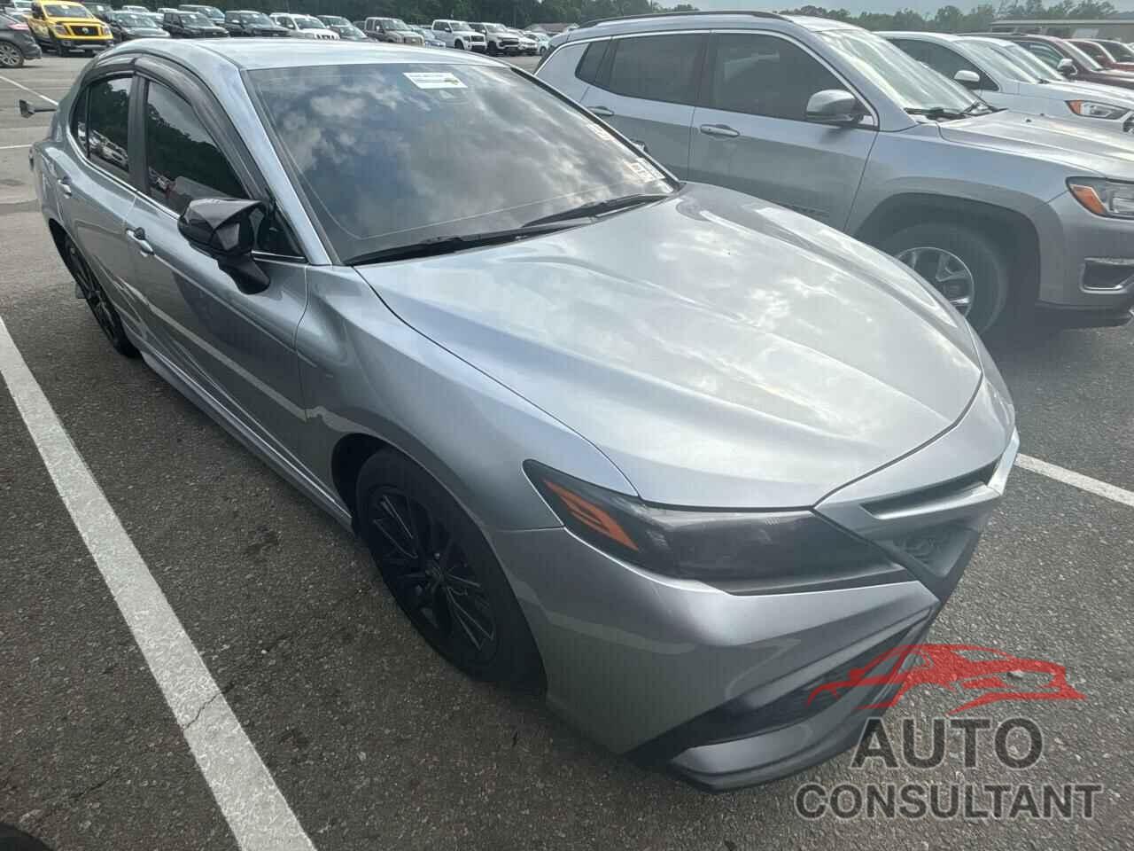 TOYOTA CAMRY 2022 - 4T1G11AK7NU632622