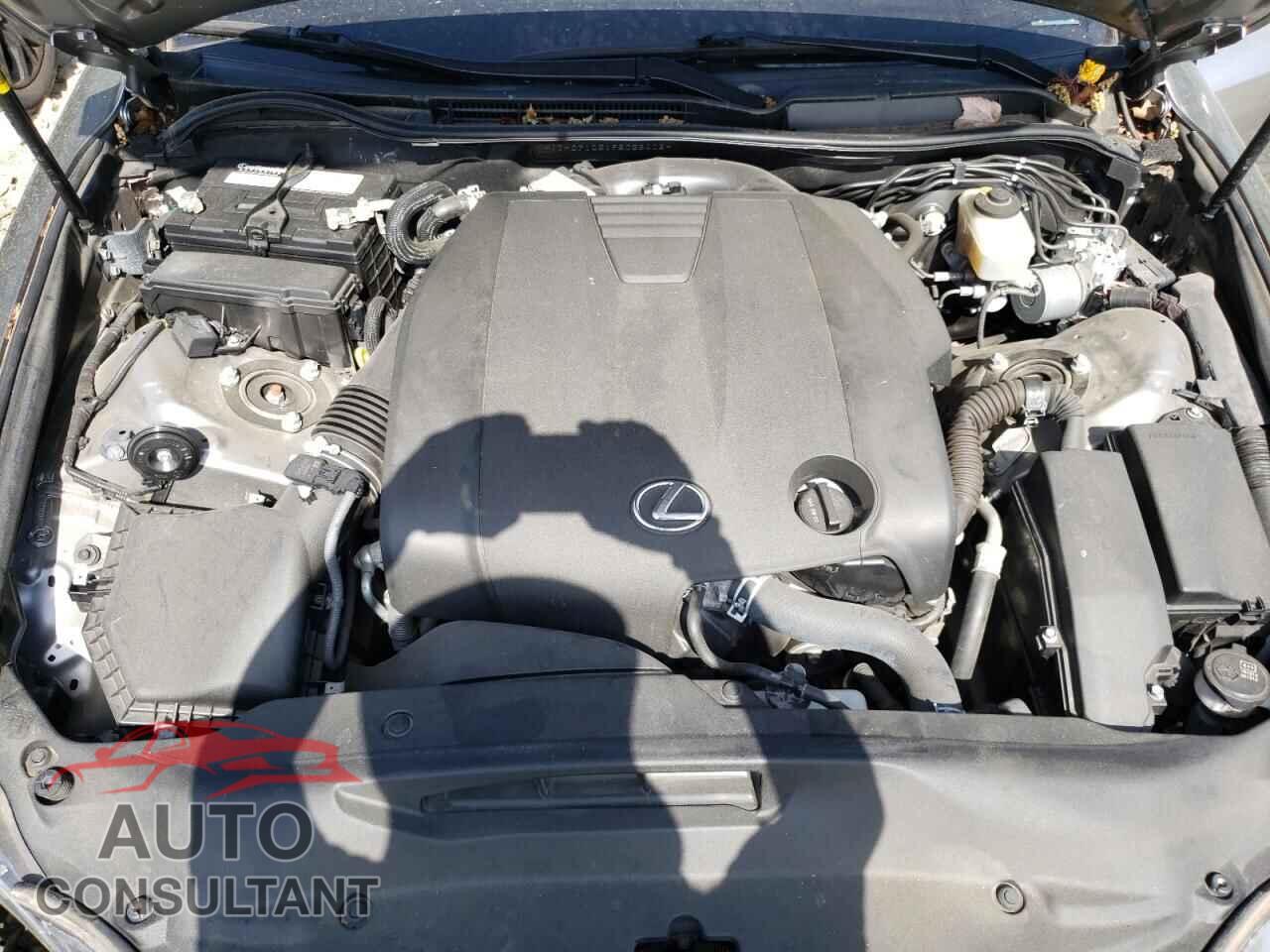 LEXUS IS 2015 - JTHCF1D21F5025402