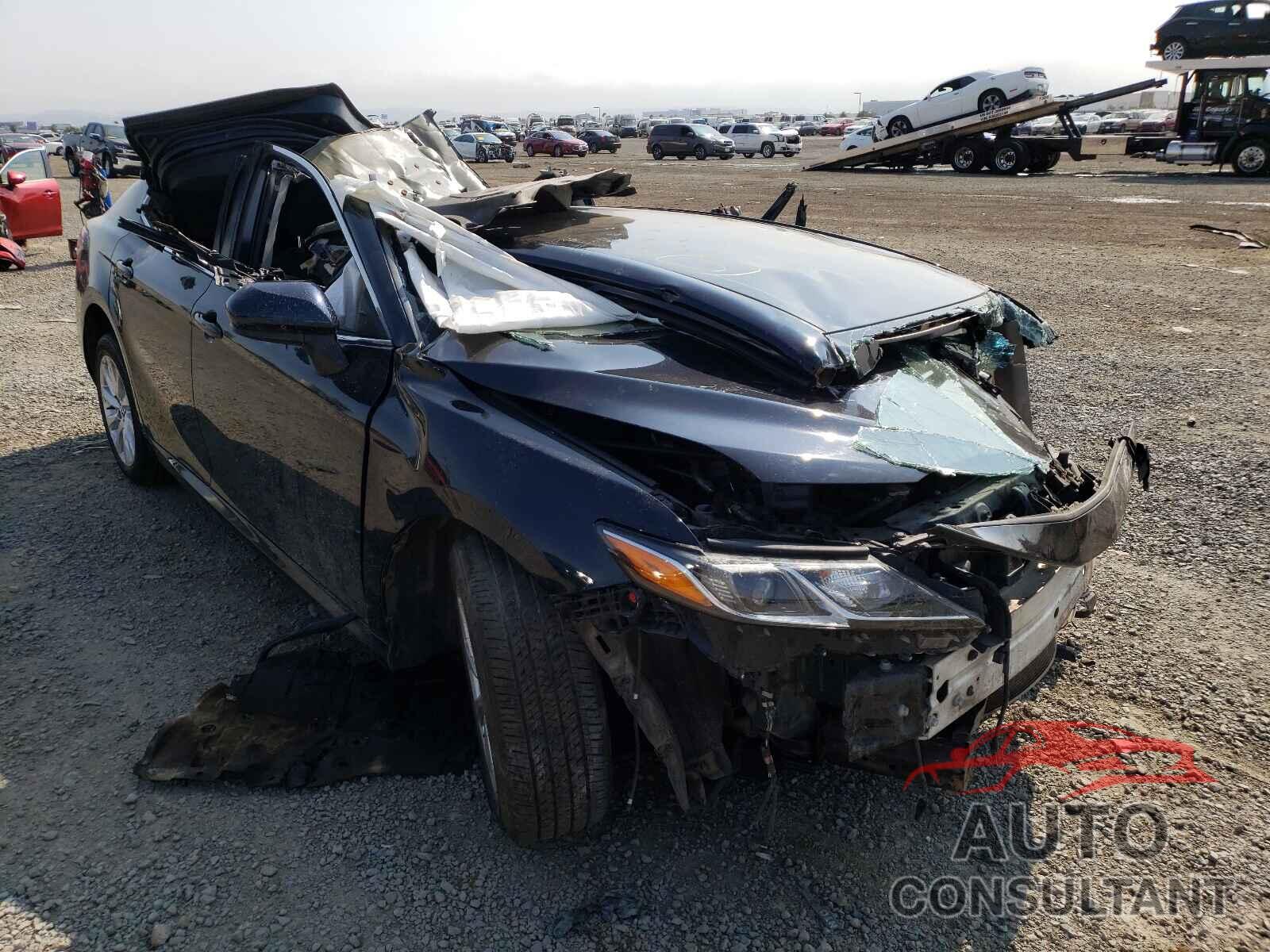 TOYOTA CAMRY 2018 - 4T1B11HK4JU602052