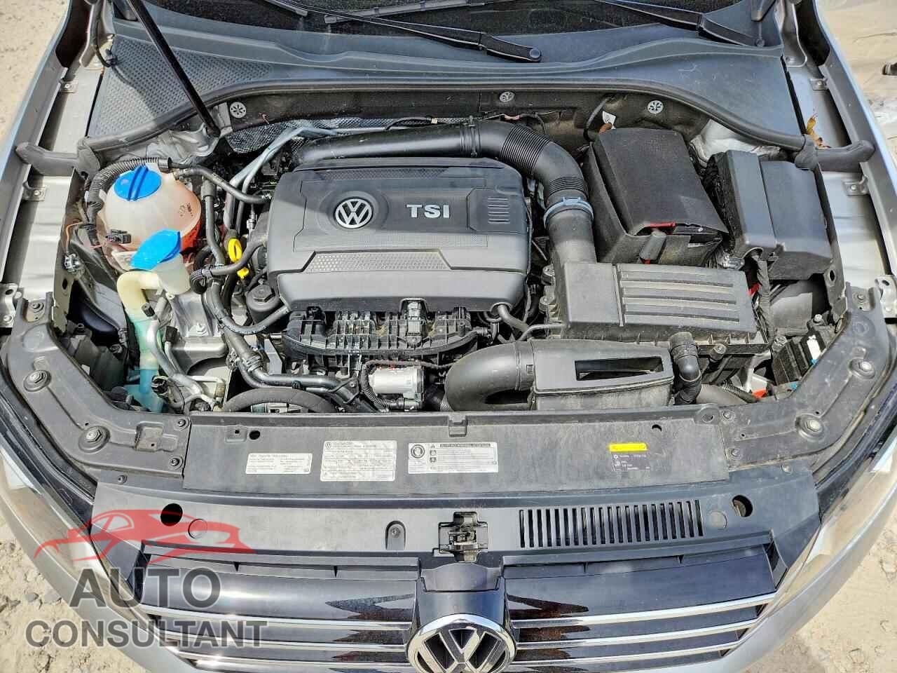 VOLKSWAGEN PASSAT 2014 - 1VWAT7A33EC097792