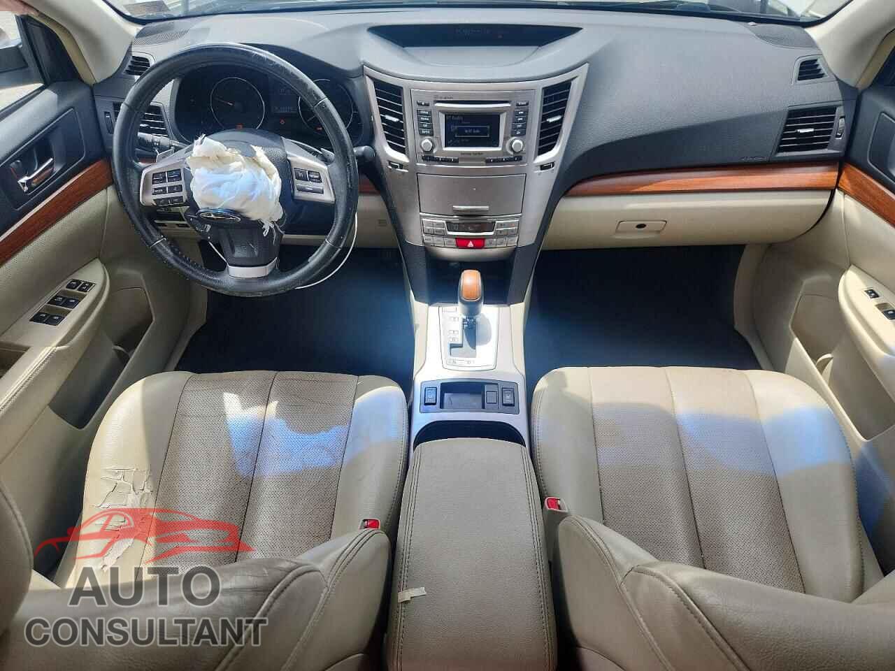 SUBARU OUTBACK 2014 - 4S4BRBLC8E3270028